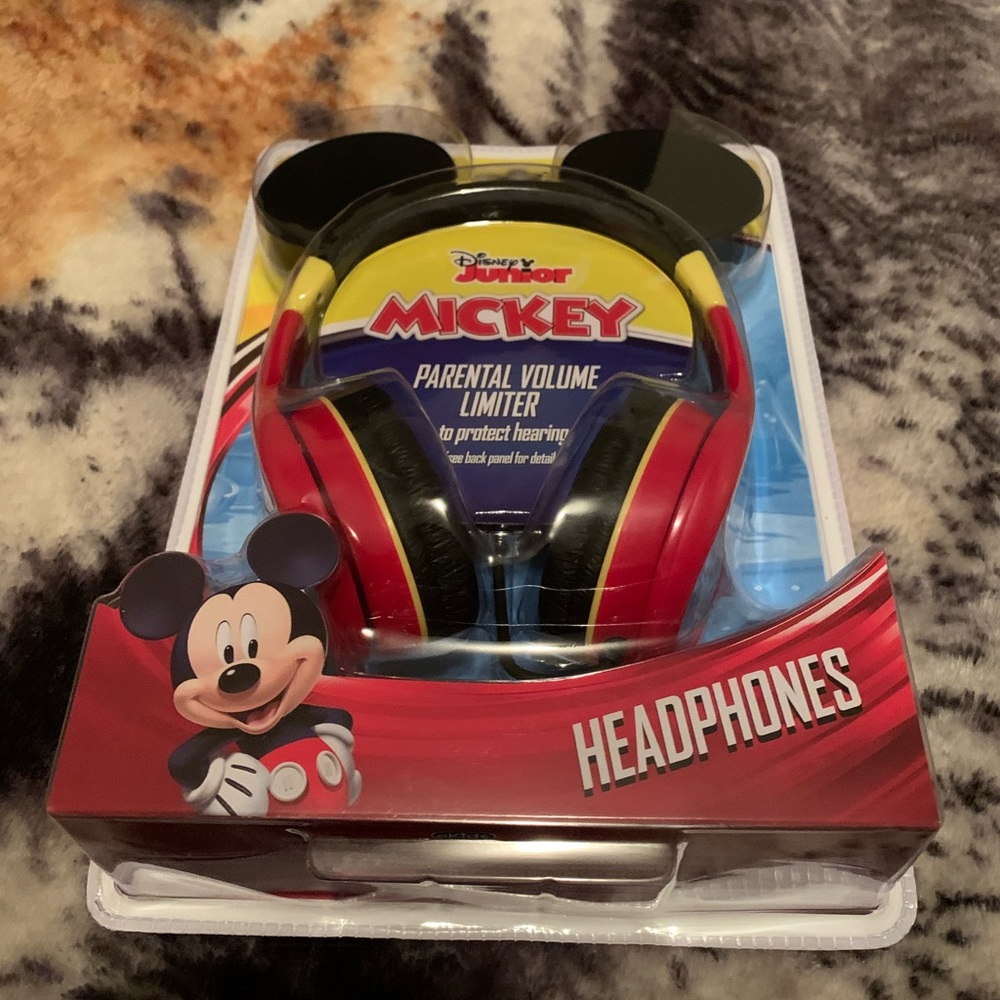 Mickey Mouse Kids Headphones Stereo Tangle-Free